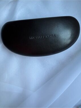 Michael Kors Black Hard Eyeglasses Sunglasses Case With Cleaning Cloth